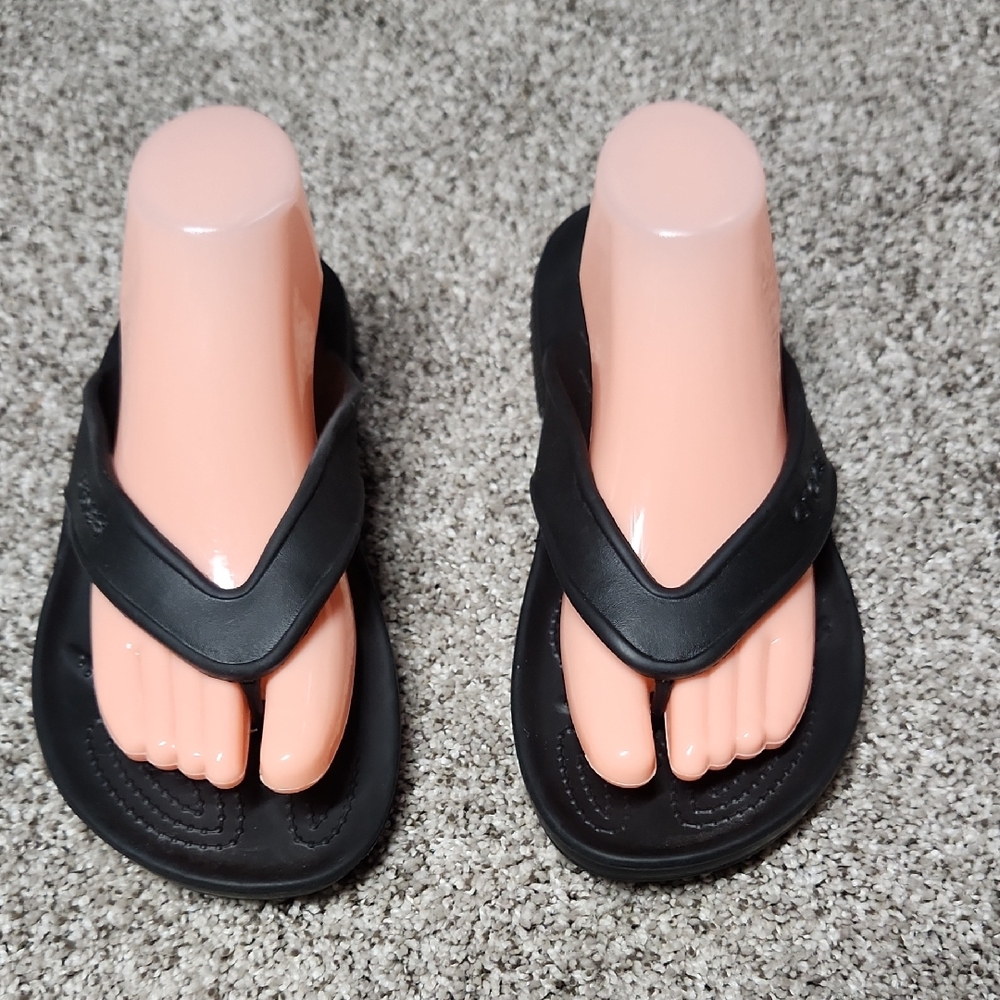 Crocs Flip Flops Unisex M7 W9